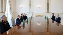 Aliyev, Bakan �ift�i'yi kabul etti: Bak�'de karde�lik vurgusu