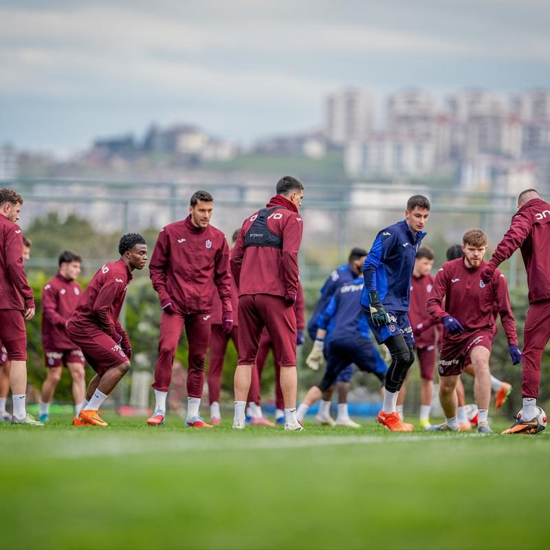 Trabzonspor, Alanya mesaisini s�rd�rd�