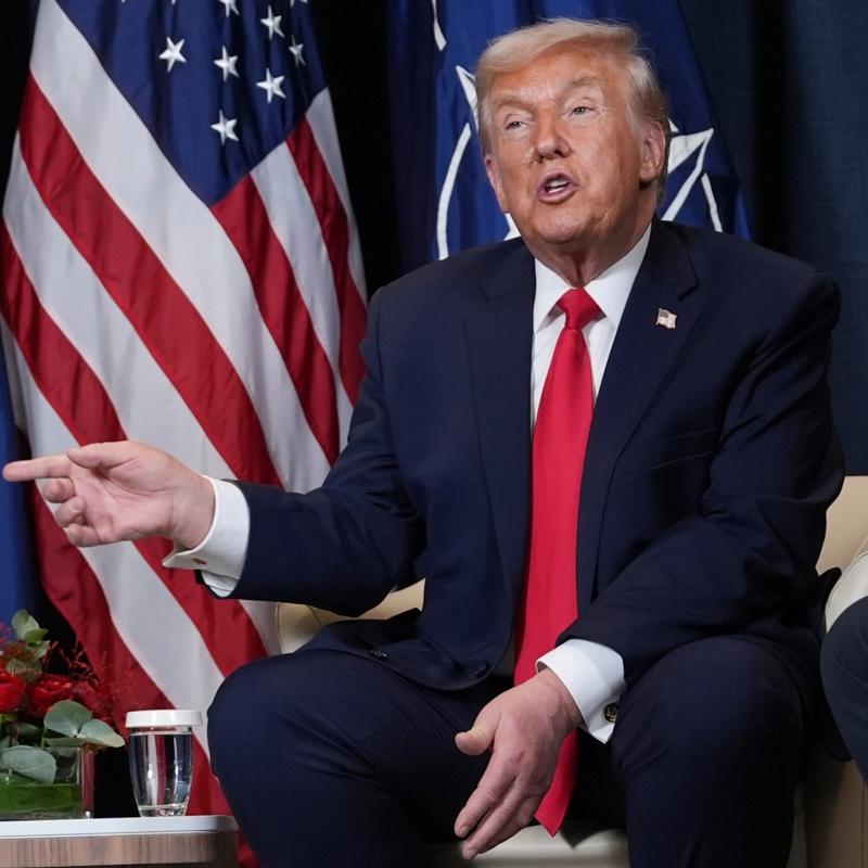 Trump Rutte ile g�r��t�... ABD, NATO'dan �ekilecek mi?