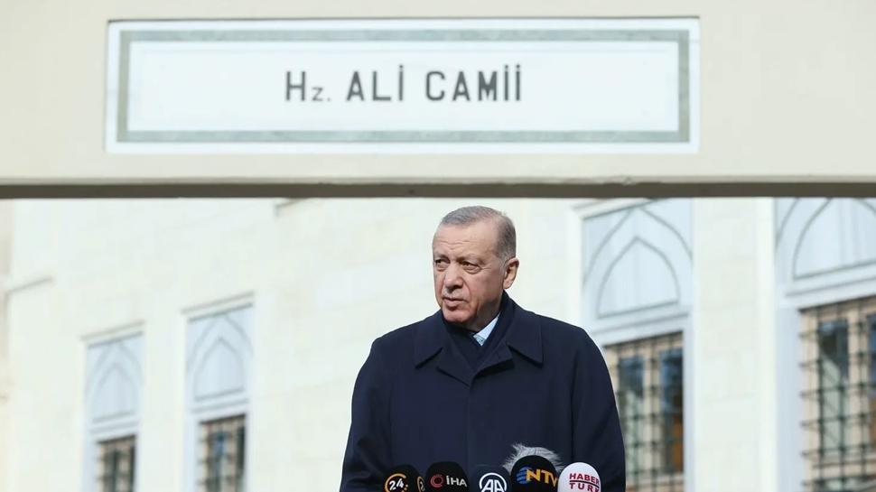 Başkan Erdoğan, cuma namazını Hz. Ali Camisi'nde kıldı