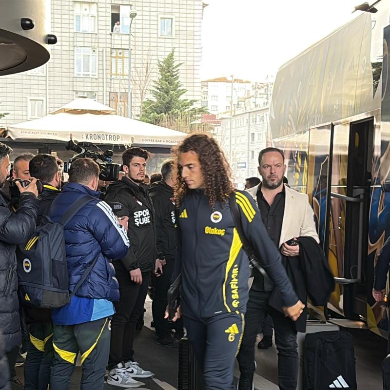 Fenerbah�e kafilesi, kritik kar��la�ma �ncesi Kayseri'ye geldi