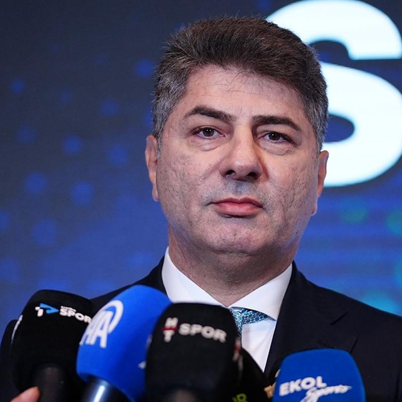 Hakan Safi, Porto kul�b�n� ziyaret etti