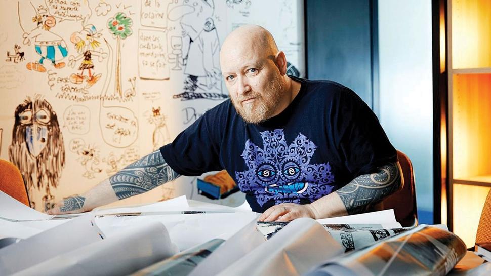 ��indeki karanl�kla y�zle�