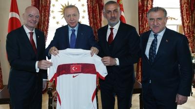 Ba�kan Erdo�an, FIFA Ba�kan� Gianni Infantino'yu kabul etti