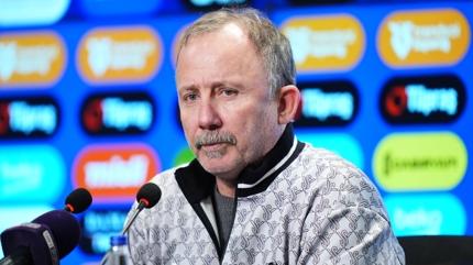 Sergen Yal��n: �n�m�zdeki sezon i�in oyuncular� g�rmemiz gerekiyor...