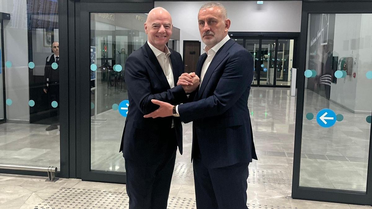 Gianni Infantino fifa istanbul foto�raflar� resimleri