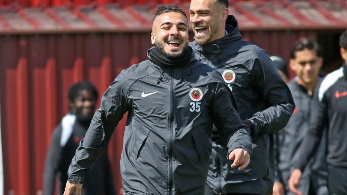 gen�lerbirli�i s�per lig ba�ak�ehir foto�raflar� resimleri