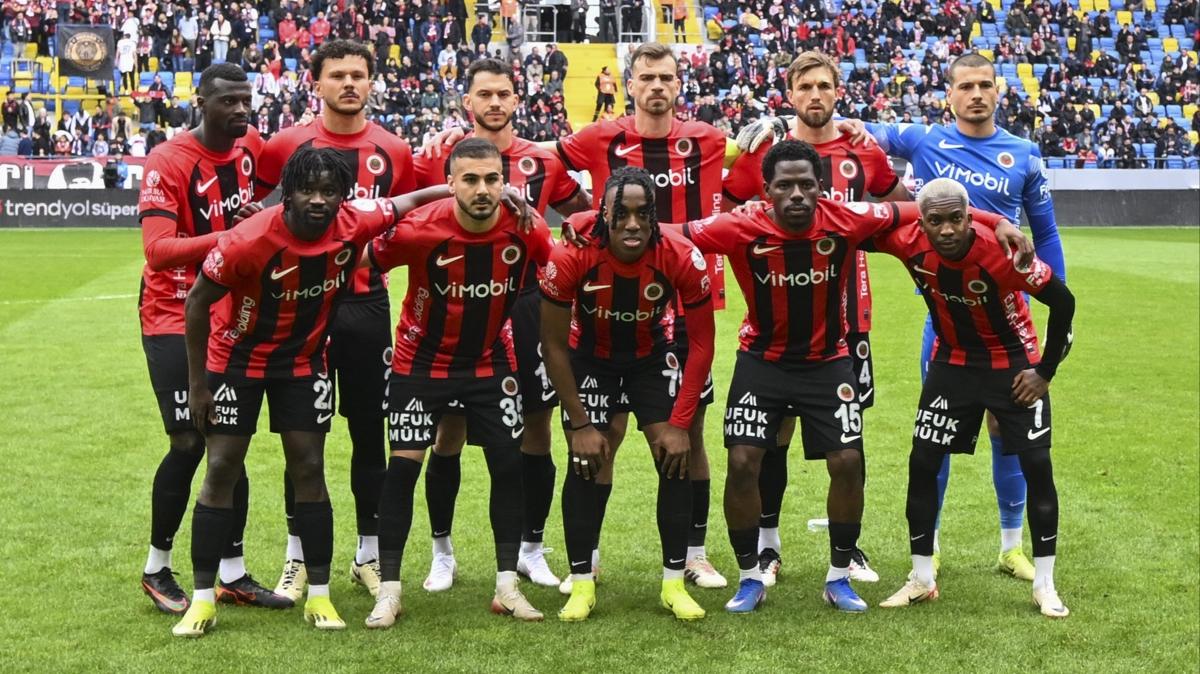 gen�lerbirli�i s�per lig ba�ak�ehir foto�raflar� resimleri