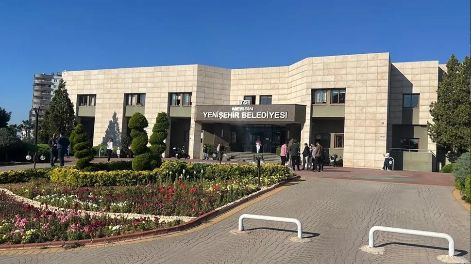 Yenişehir Belediyesi'ne rüşvet operasyonu! Çok sayıda gözaltı var