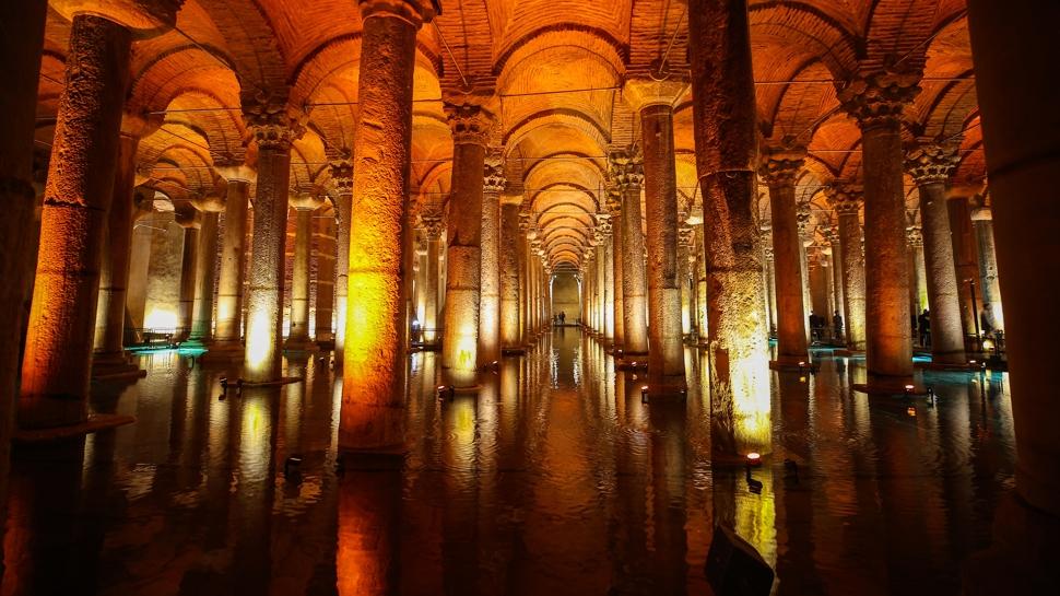 336 s�tunlu gizem... Yerebatan Sarn�c� y�zy�llara meydan okuyor