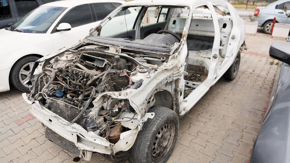 Deprem ara�lar�ndan change vurgunu! 48 ki�ilik �ebeke k�sk�vrak