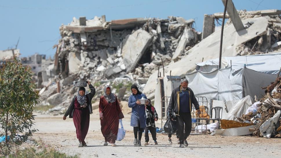 Soykırımcı İsrail Gazze'de yine sivilleri hedef aldı: Çok sayıda şehit var