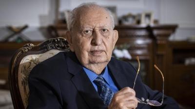 Hastanede tedavi görüyordu... Eski TBMM Başkanı Hüsamettin Cindoruk hayatını kaybetti