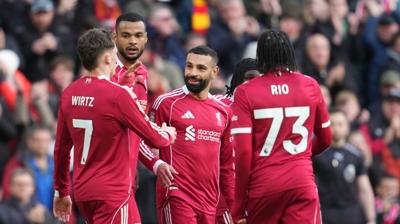Liverpool, ligde Fulham'� 2 golle devirdi