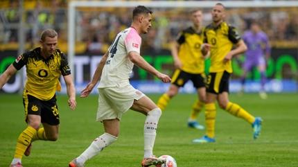 Borussia Dortmund, Leverkusen'e kar�� tek golle kay�p