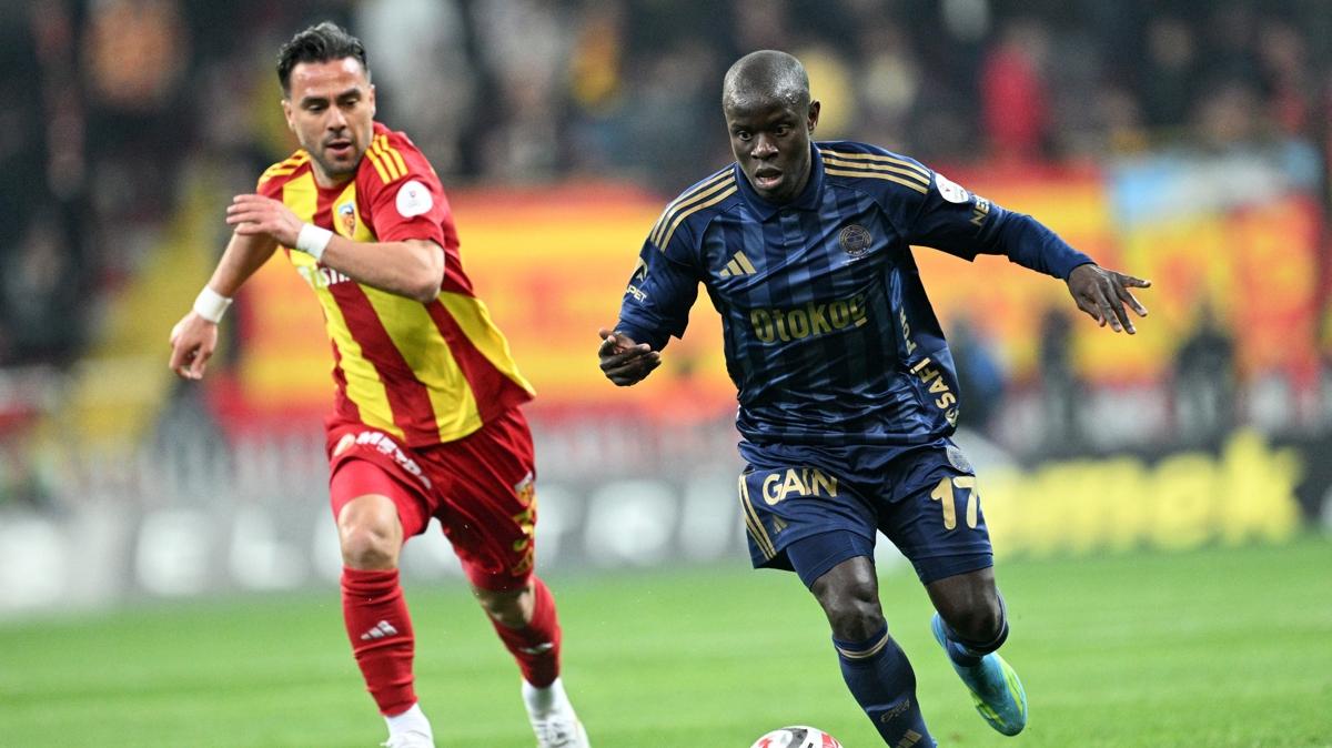 ngolo kante fenerbah�e kayserispor foto�raflar� resimleri