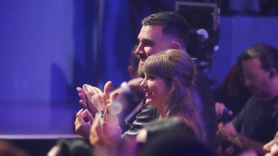 Taylor Swift ve Travis Kelce'in düğün tarihi ortaya çıktı! Davetiyeler dağıtılmaya başlandı...