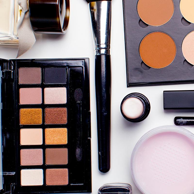 Bedava verseler y�ze s�r�lmeyecek 5 makyaj malzemesi