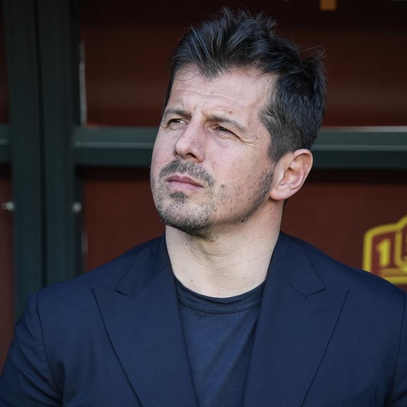 Emre Bel�zo�lu'dan �ok sert tepki! 'Hakem bizi do�rad�'
