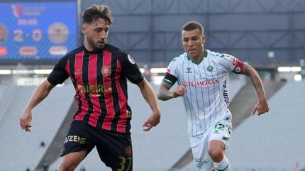 Konyaspor'un konu�u Fatih Karag�mr�k! ��te muhtemel 11'ler...