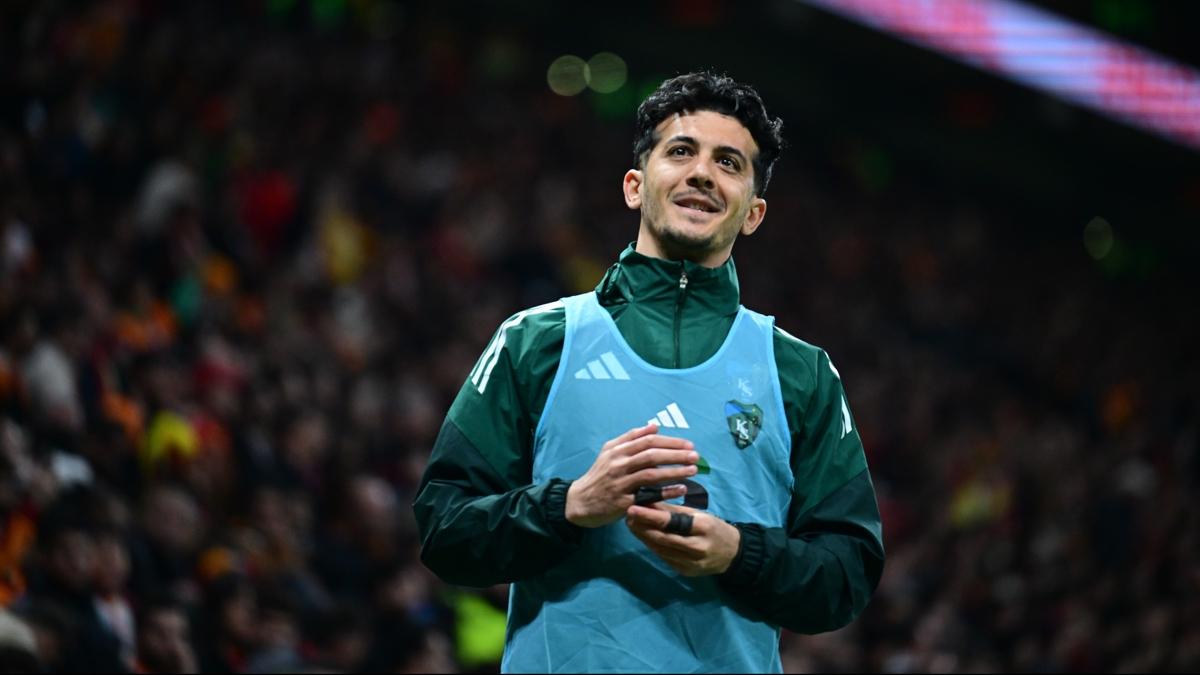 Kocaelispor  Tayfur Bing�l galatasaray foto�raflar� resimleri