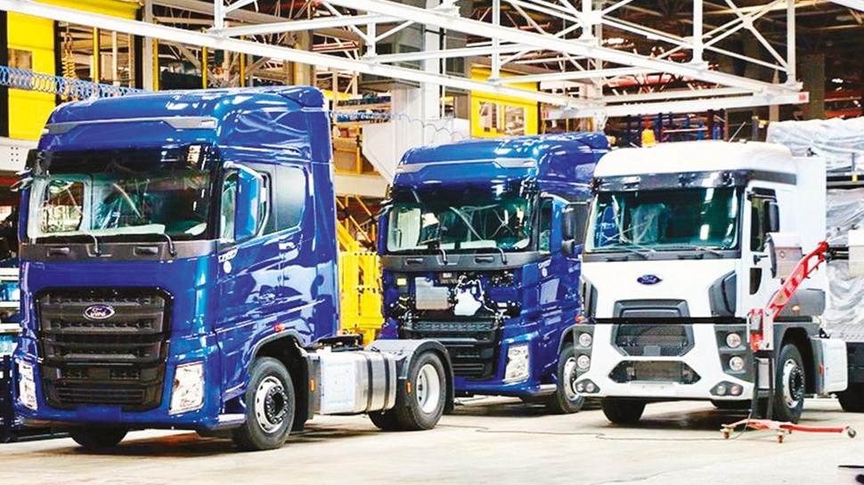 Otomotiv �retimini ticariler ta��d�