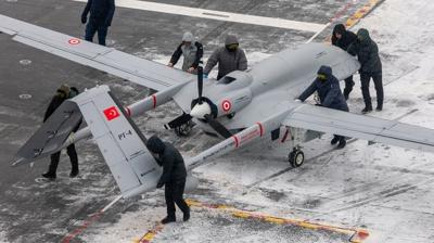 �talyan uzmanlar Bayraktar TB3'e hayran kald�: �nemli kuvvet �arpan� olacak