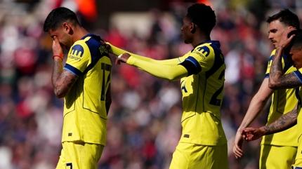 Tottenham, Premier Lig'de dibi g�rd�