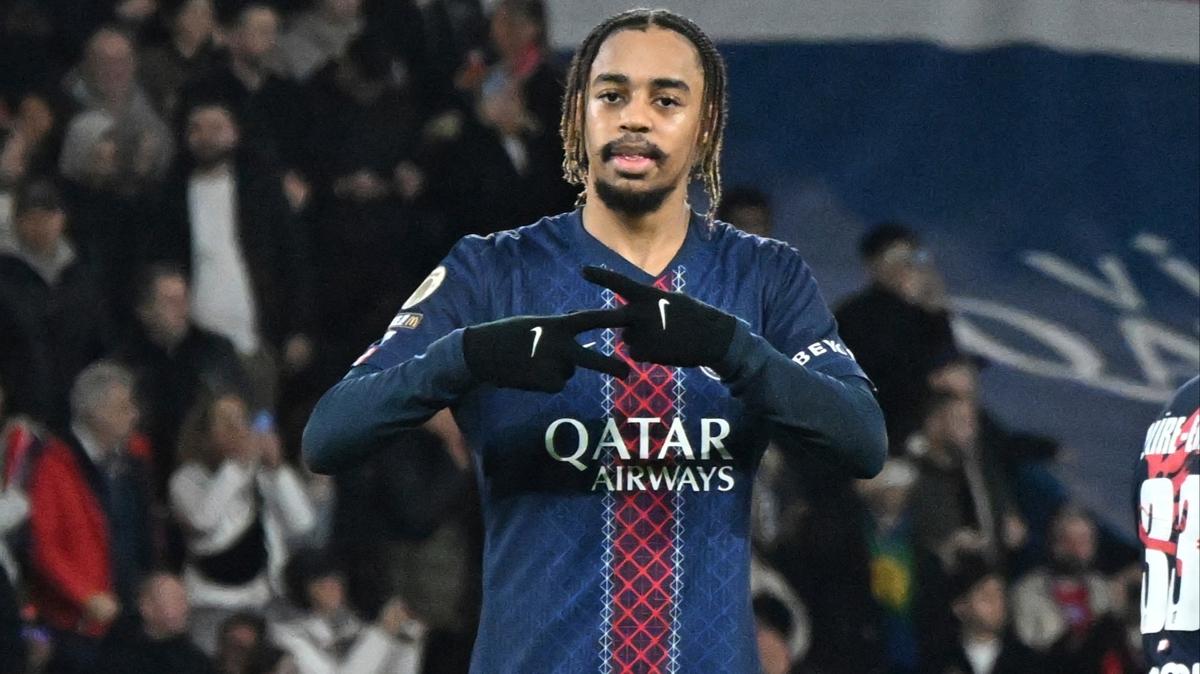 bradley barcola psg fransa foto�raflar� resimleri