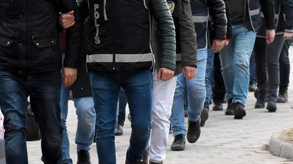 Uyu�turucu a��na bask�n! Doktorun da oldu�u �ebeke ��kertildi