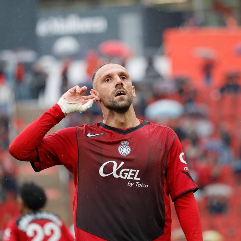 Vedat gelmek istiyor