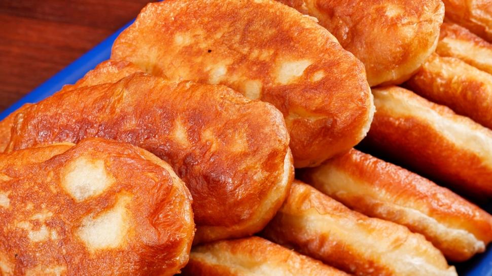 Kabarık, çıtır ve kuru... Kahvaltılık enfes pişi tarifi, çay eşliğinde...