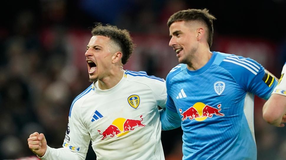 Leeds United'dan Manchester United karşısında 45 sene sonra gelen zafer!