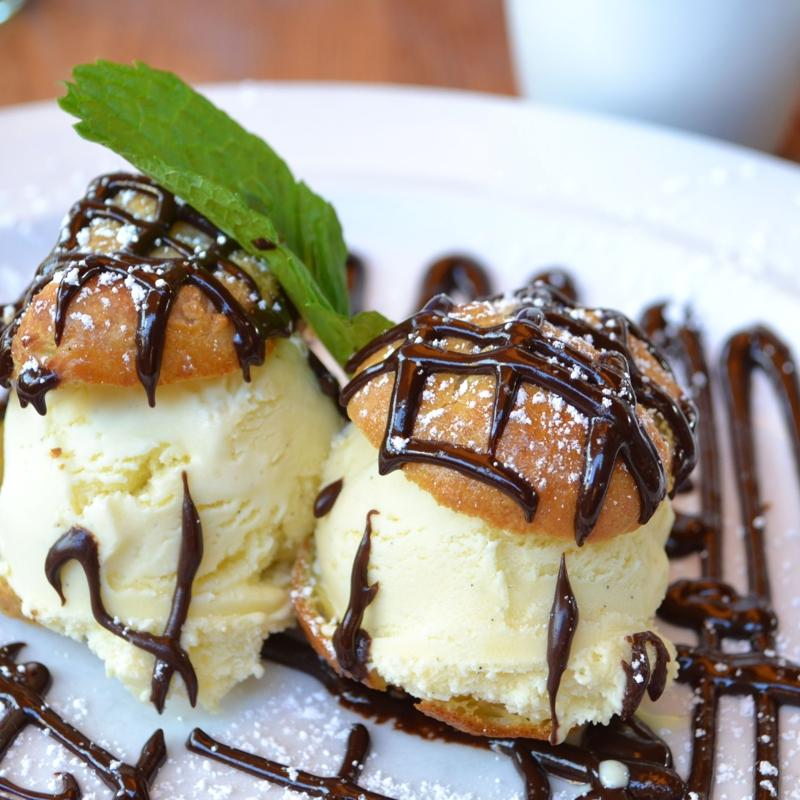 Parmak �s�rtan bir tatl� tarifi! Hamuru yumu�ac�k profiterol tarifi