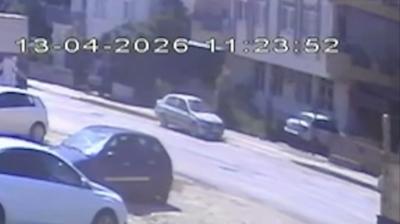 4 ya��ndaki Zeynep 2'inci kattan b�yle d��t�: Olay� k�r�klarla atlatt�