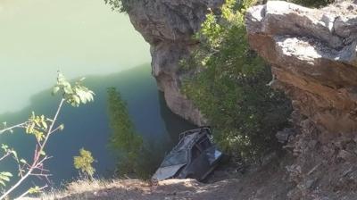 Delilden kurtulmak i�in u�urumdan att�lar! Film sahnelerini aratmayan operasyon