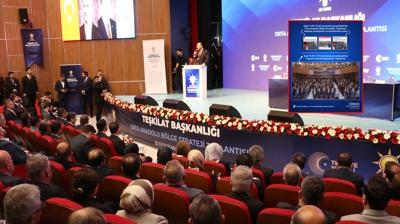 Fonda� medyan�n bo� salon iddialar�na AK Partili B�y�kg�m��'ten yalanlama