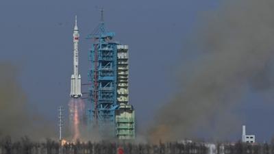 Licien-1 ba�ar�yla f�rlat�ld�... �in'den uzaya 8 yeni uydu