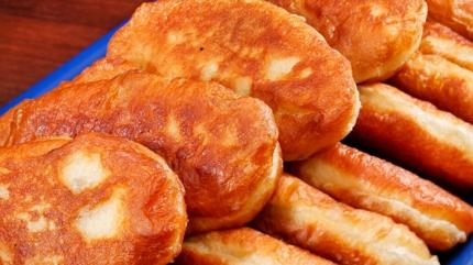 Kabar�k, ��t�r ve kuru... Kahvalt�l�k enfes pi�i tarifi, �ay e�li�inde...