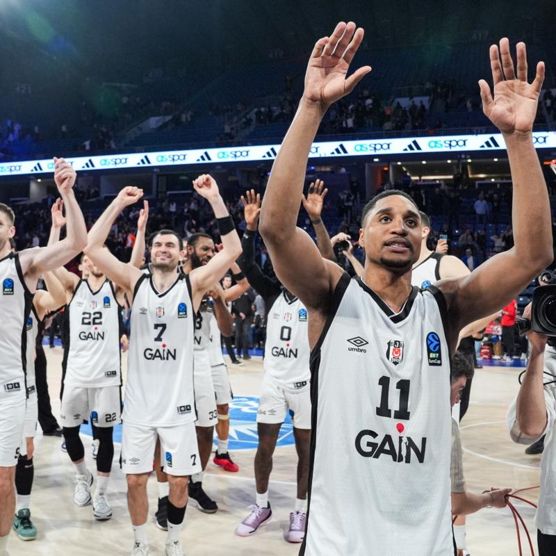 Be�ikta� GA�N-Petkimspor ma�� ertelendi