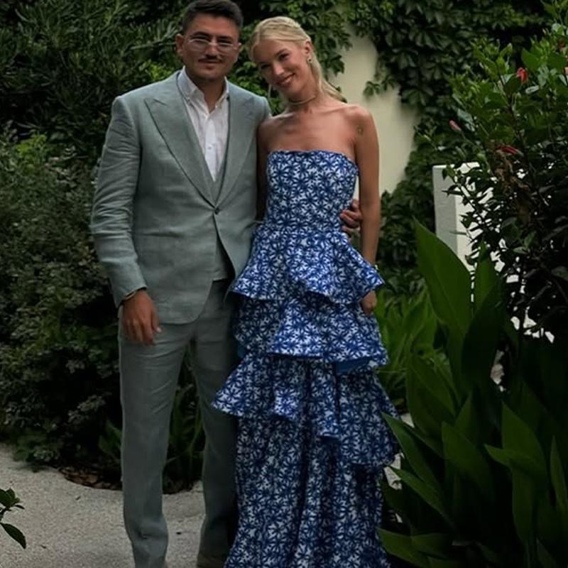 Be�ikta�l� futbolcu evlilik yolunda ilk ad�m� att�! Ni�anland�