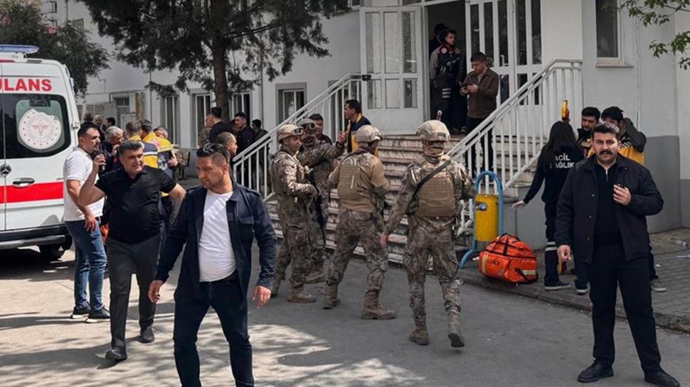 Kahramanmara�'ta okula silahl� sald�r�... Anne ve babas� g�zalt�na al�nd�