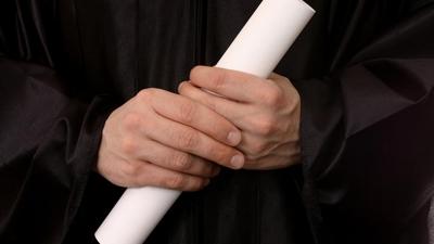 10 ilde sahte sertifika operasyonu: 17 ��pheli yakaland�