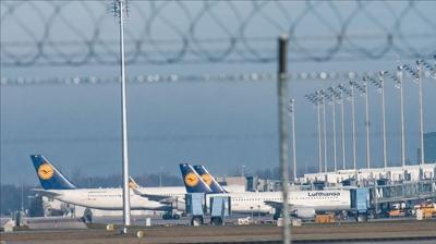 Avrupa'n�n devleri sars�l�yor: Lufthansa'da grev dalgas� g�ky�z�n� m�h�rledi