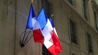 Siyonizm Frans�z duvar�na toslad�: Zulm� gizleme yasas�na halktan tokat