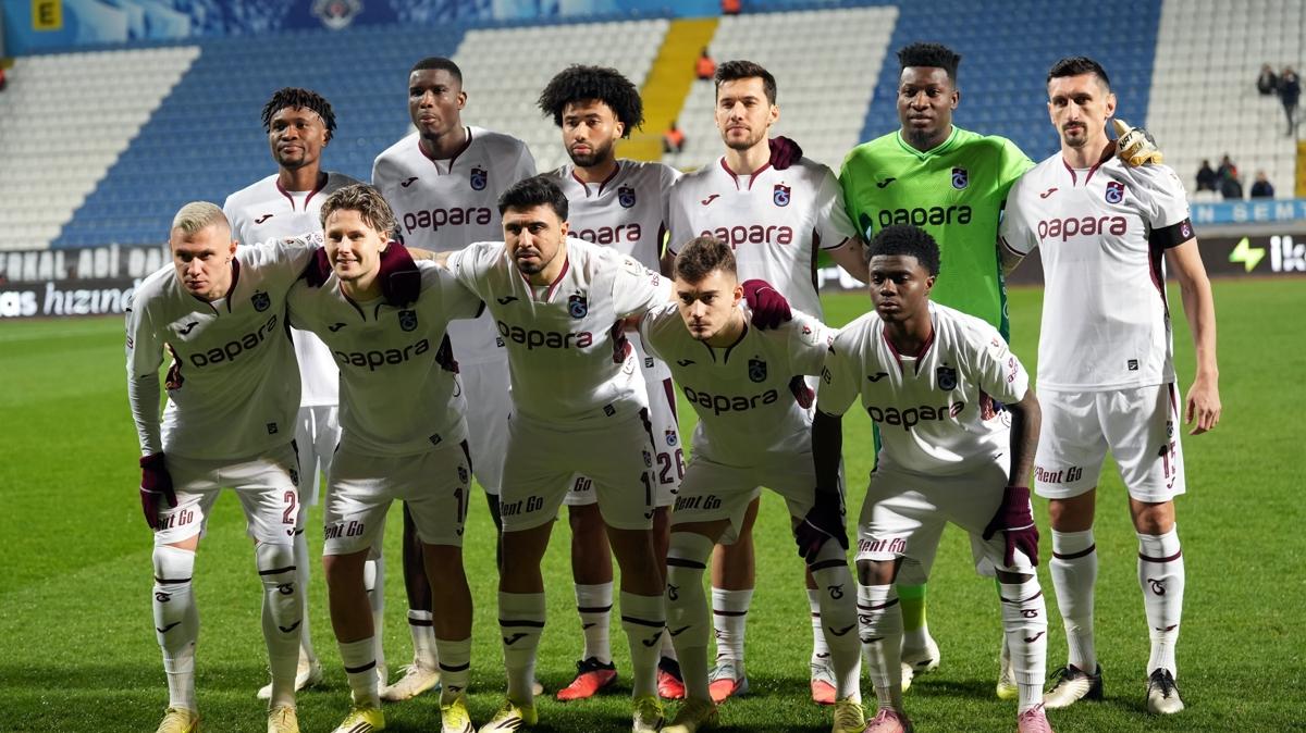 Trabzonspor Paul Onuachu Arbnor Mu�i Arseniy Batagov foto�raflar� resimleri