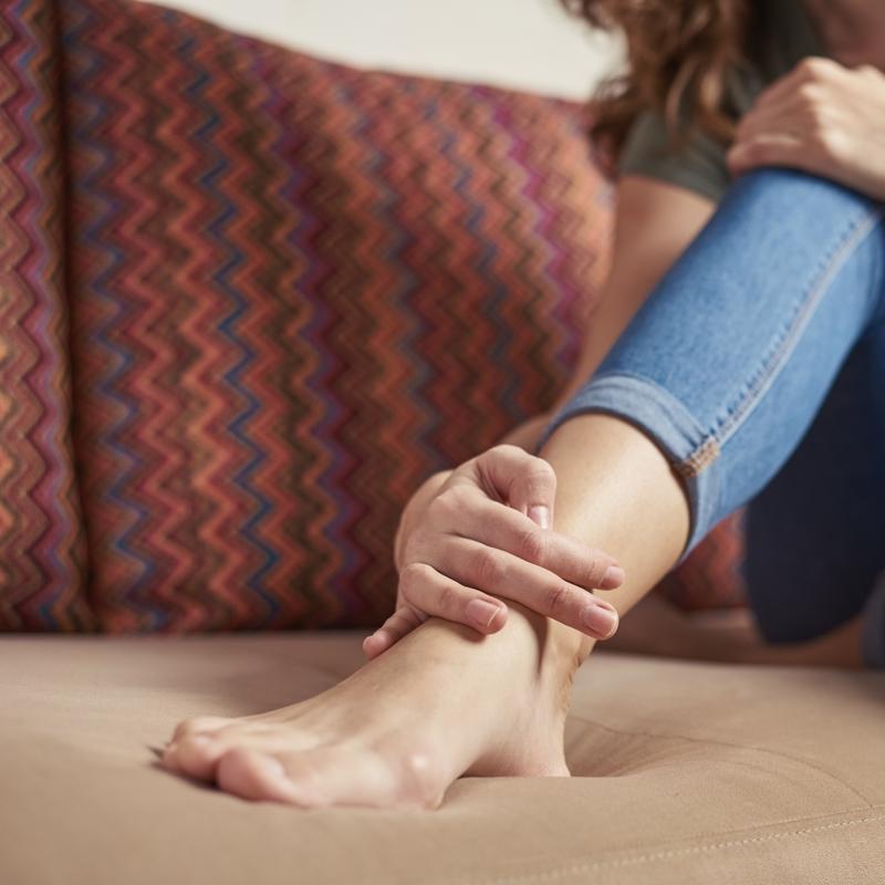 Dizlerde �orap izleri neden olur?