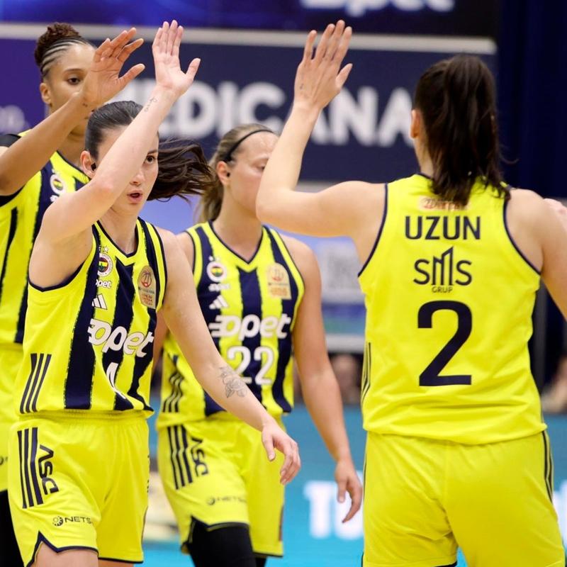 Fenerbah�e Opet, Avrupa Ligi'nde 3. kez �ampiyonlu�un pe�inde