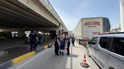 Antalya'da t�r�n alt�nda kalan kad�n �ld�