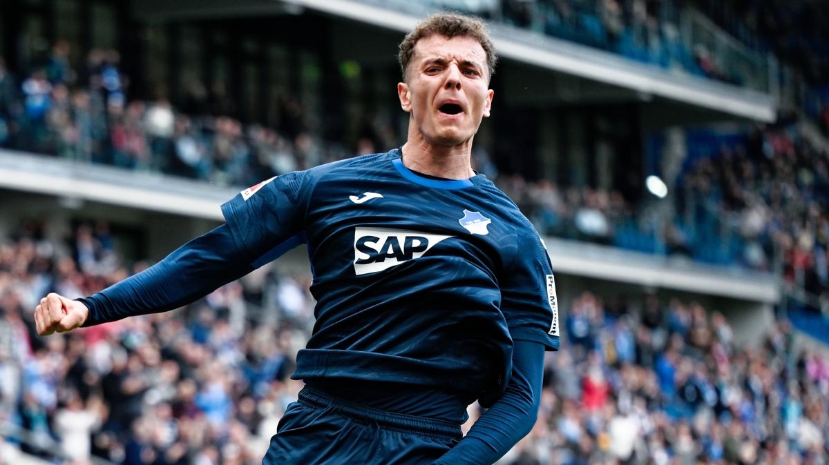 Fisnik Asllani Barcleona Transfer foto�raflar� resimleri